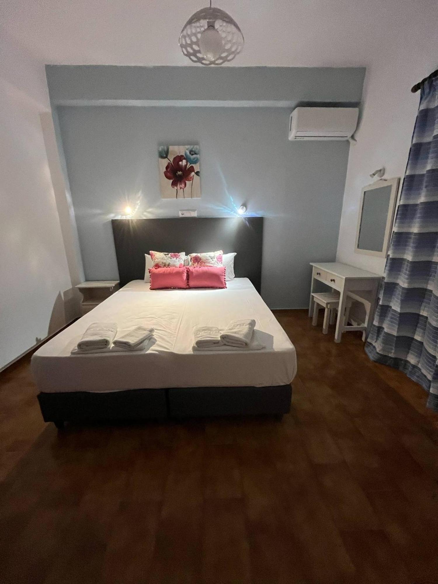 Aris Paschalia Studios Argyrades Екстериор снимка